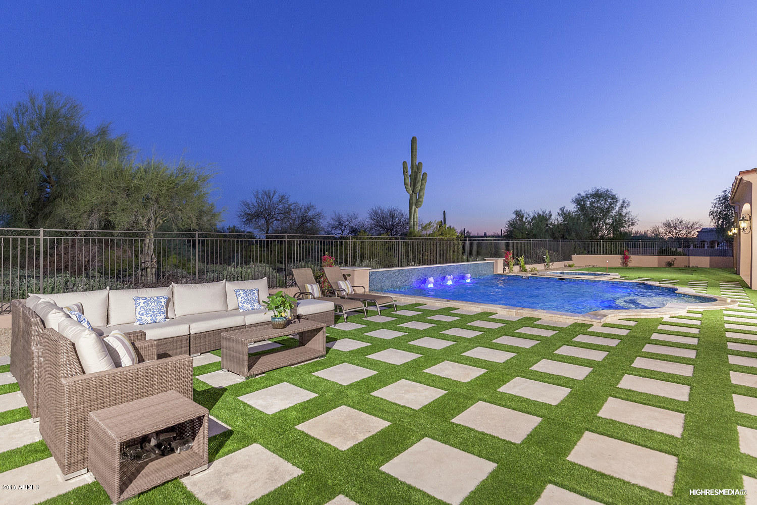 GRAYHAWK - Residential