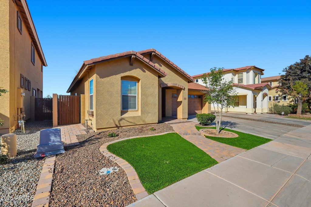 Photo of 1762 S Rome Street, Gilbert, AZ 85295 (MLS # 6988419)