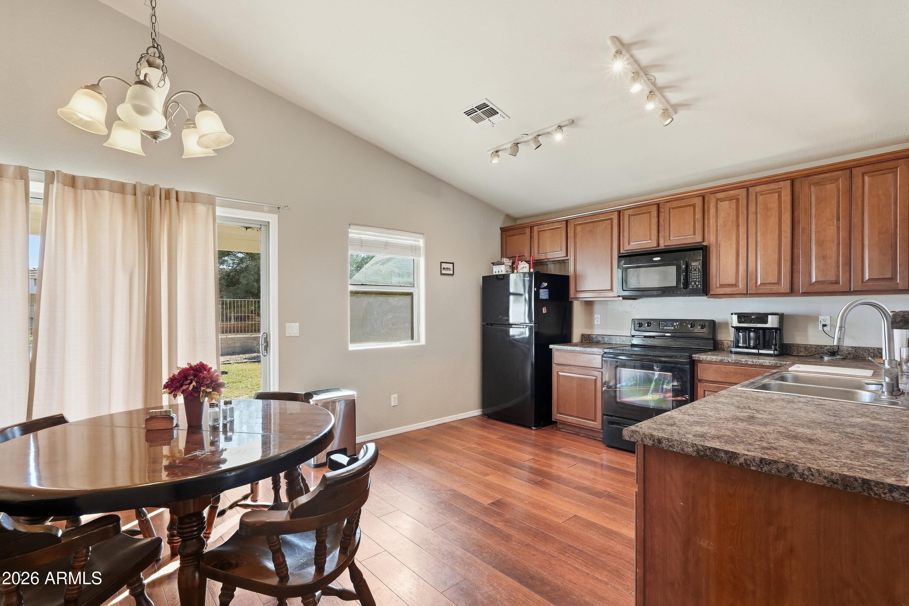 1431 W BELMONT RED Trail