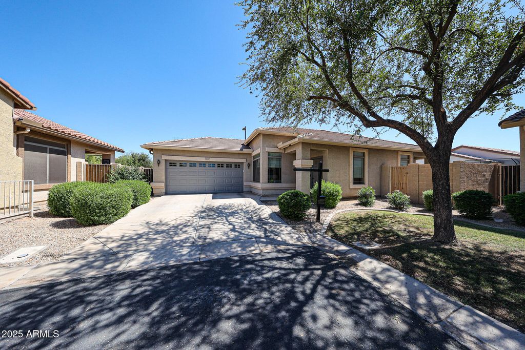 Photo of 1337 E Thompson Way, Chandler, AZ 85286 (MLS # 6920233)