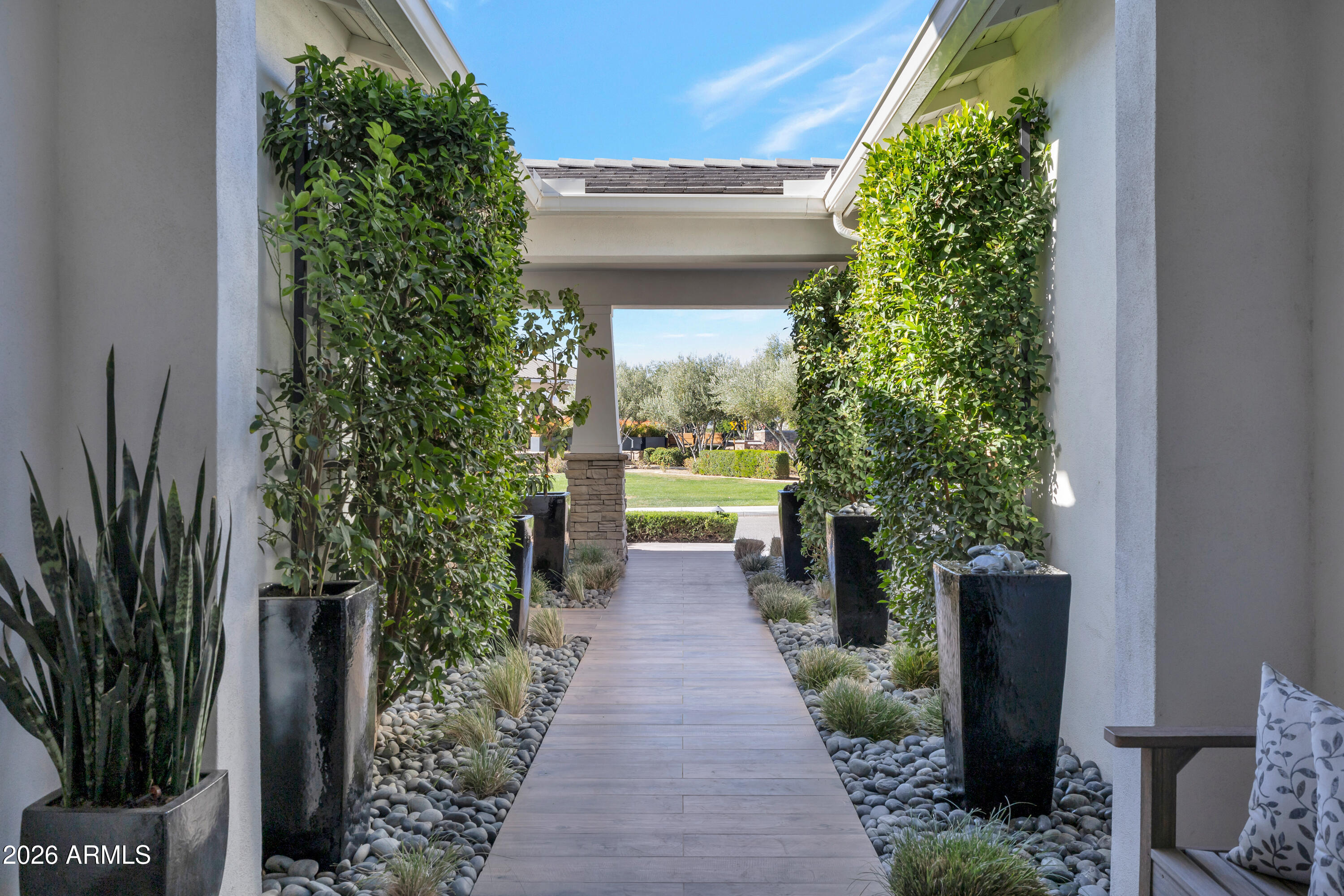 11829 N SAN CLEMENTE Street