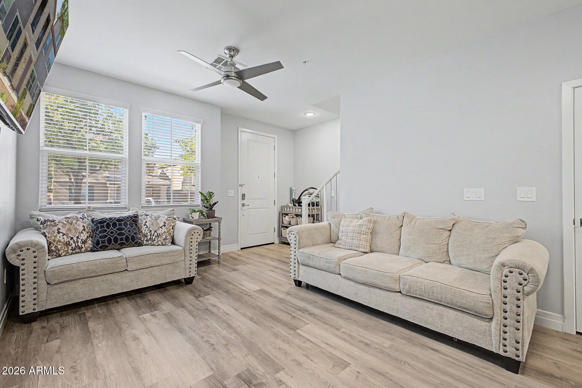 2344 E HIDALGO Avenue