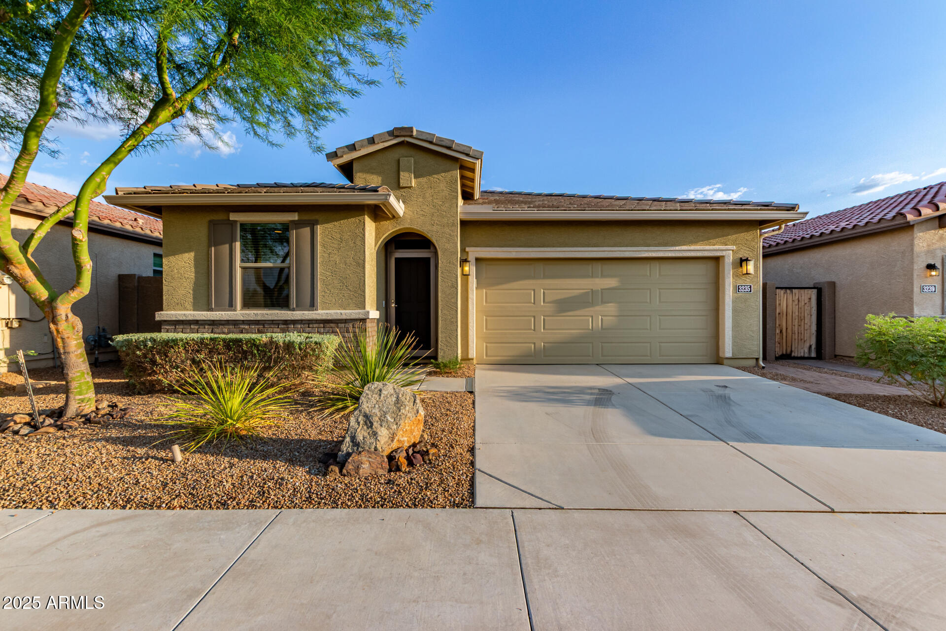 3235 W CARTER Road