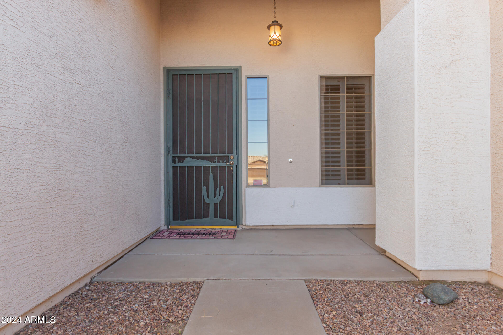2237 N CALLE LARGO --