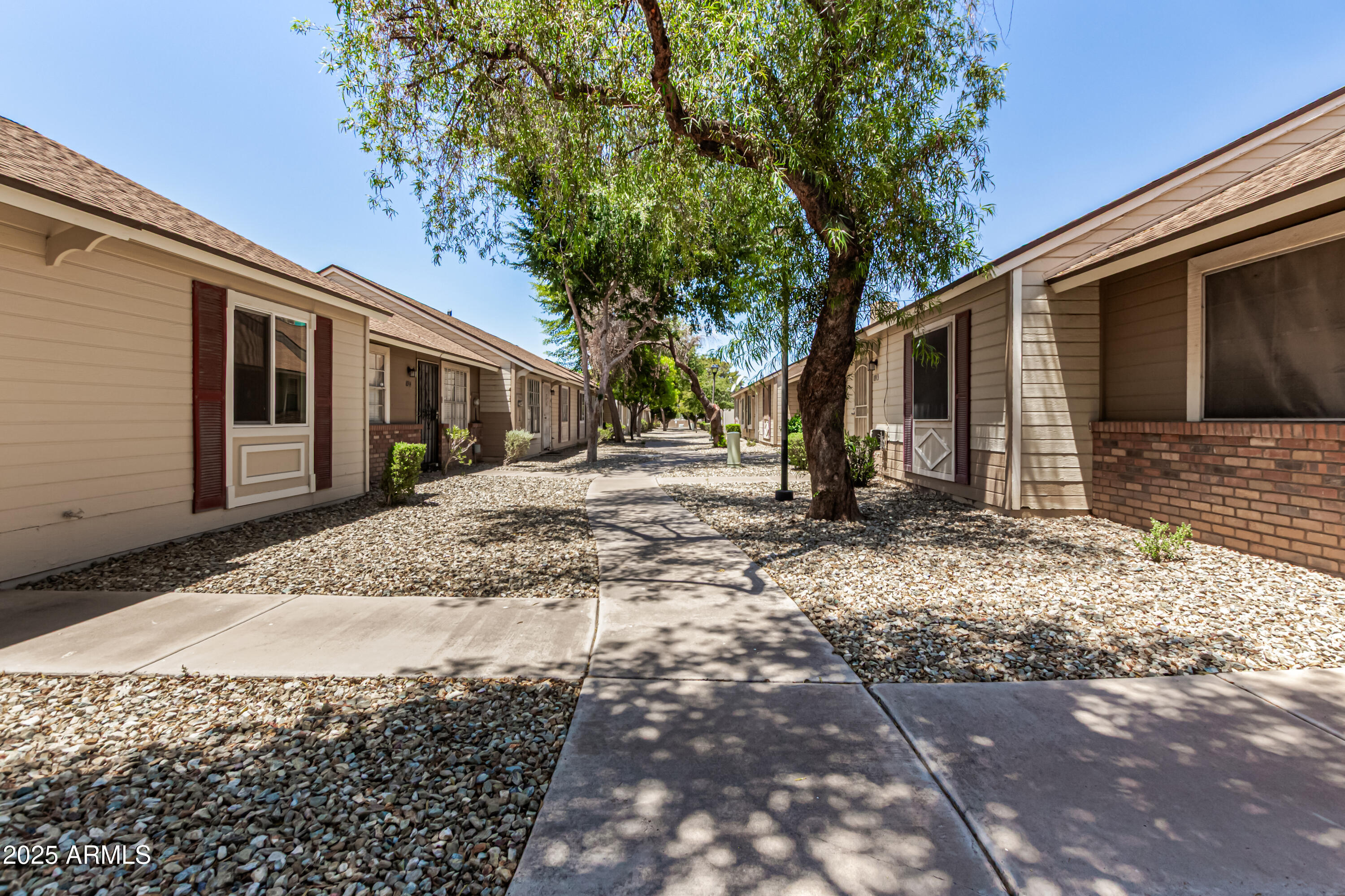 8908 W LOMA Lane