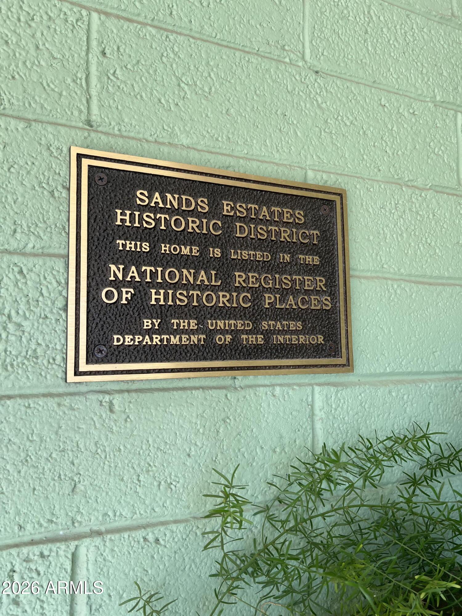 5712 W ORANGEWOOD Avenue