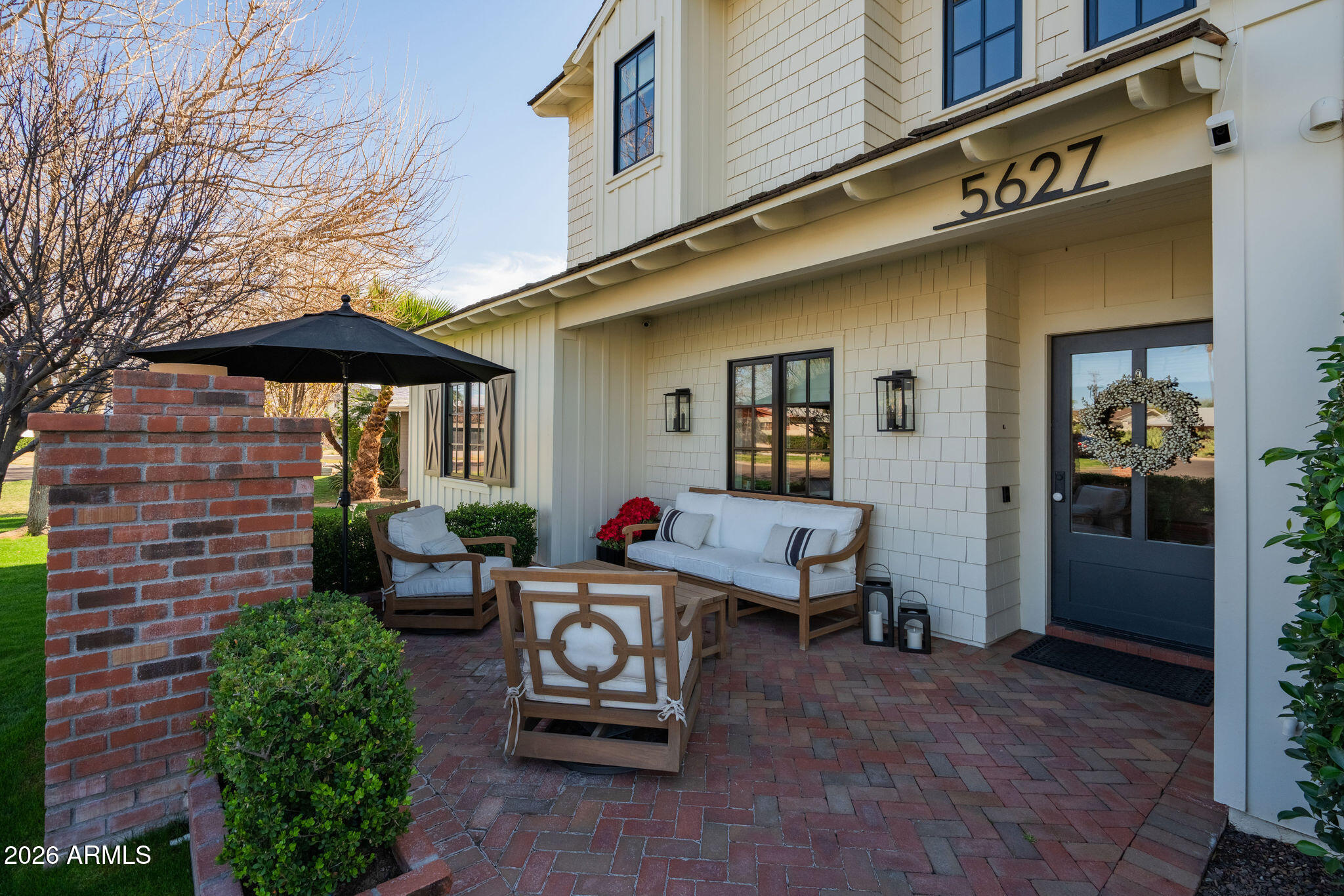 5627 E MONTEROSA Street