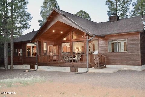 A home in Pinetop-Lakeside