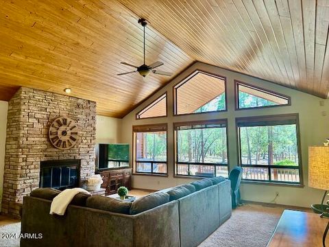 A home in Pinetop-Lakeside