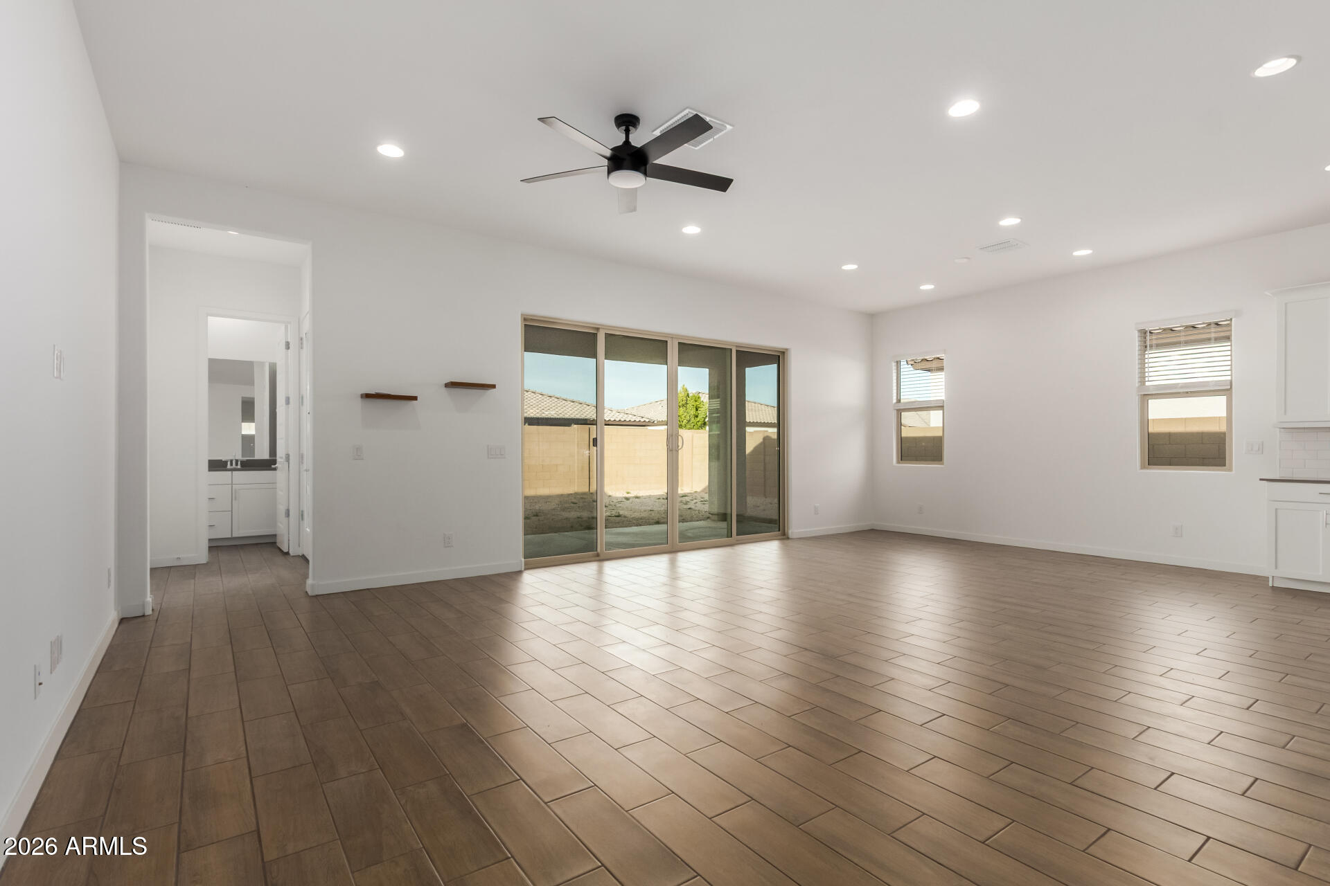 4032 W MCNEIL Street