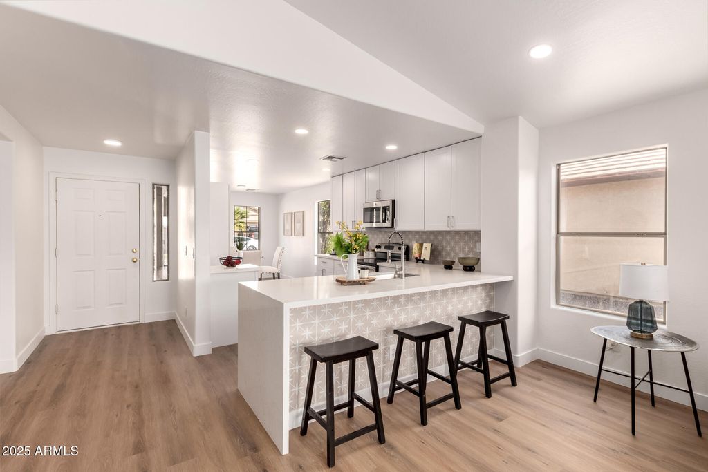 Photo of 11003 W Griswold Road, Peoria, AZ 85345 (MLS # 6931138)