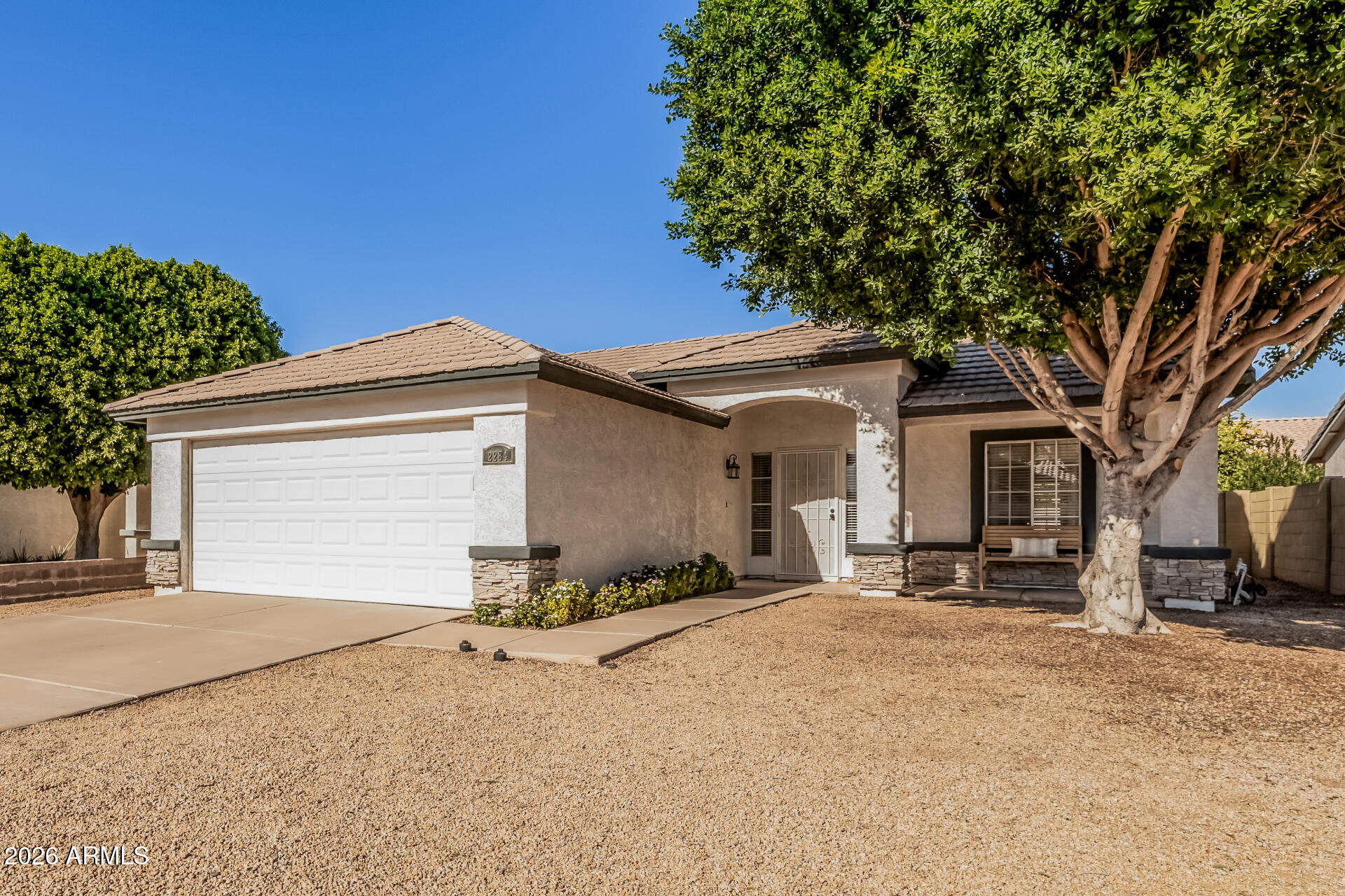 2284 E STOTTLER Drive