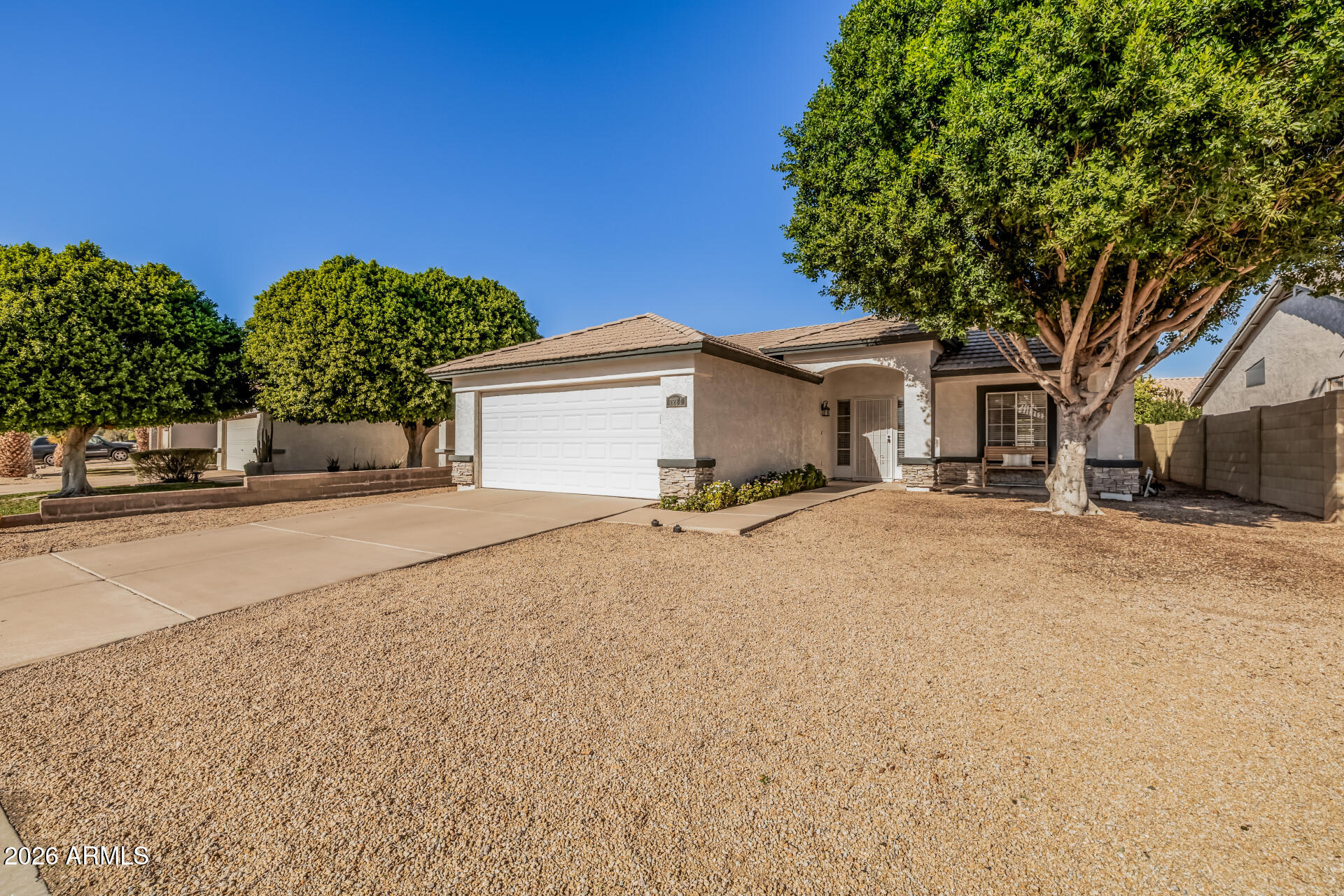 2284 E STOTTLER Drive