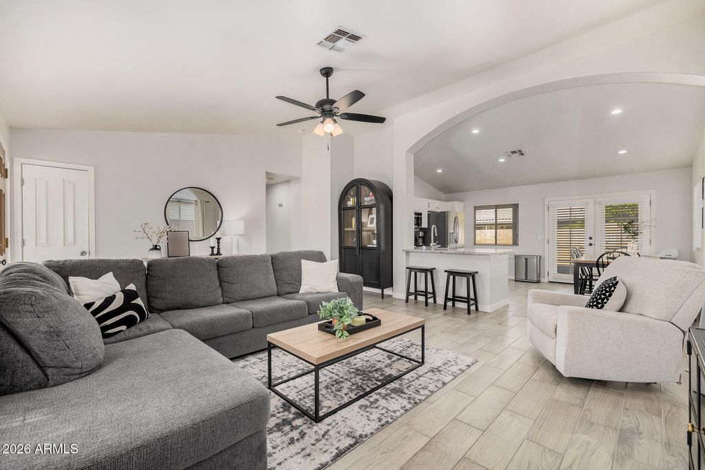 Photo of 2284 E Stottler Drive, Gilbert, AZ 85296 (MLS # 6968683)