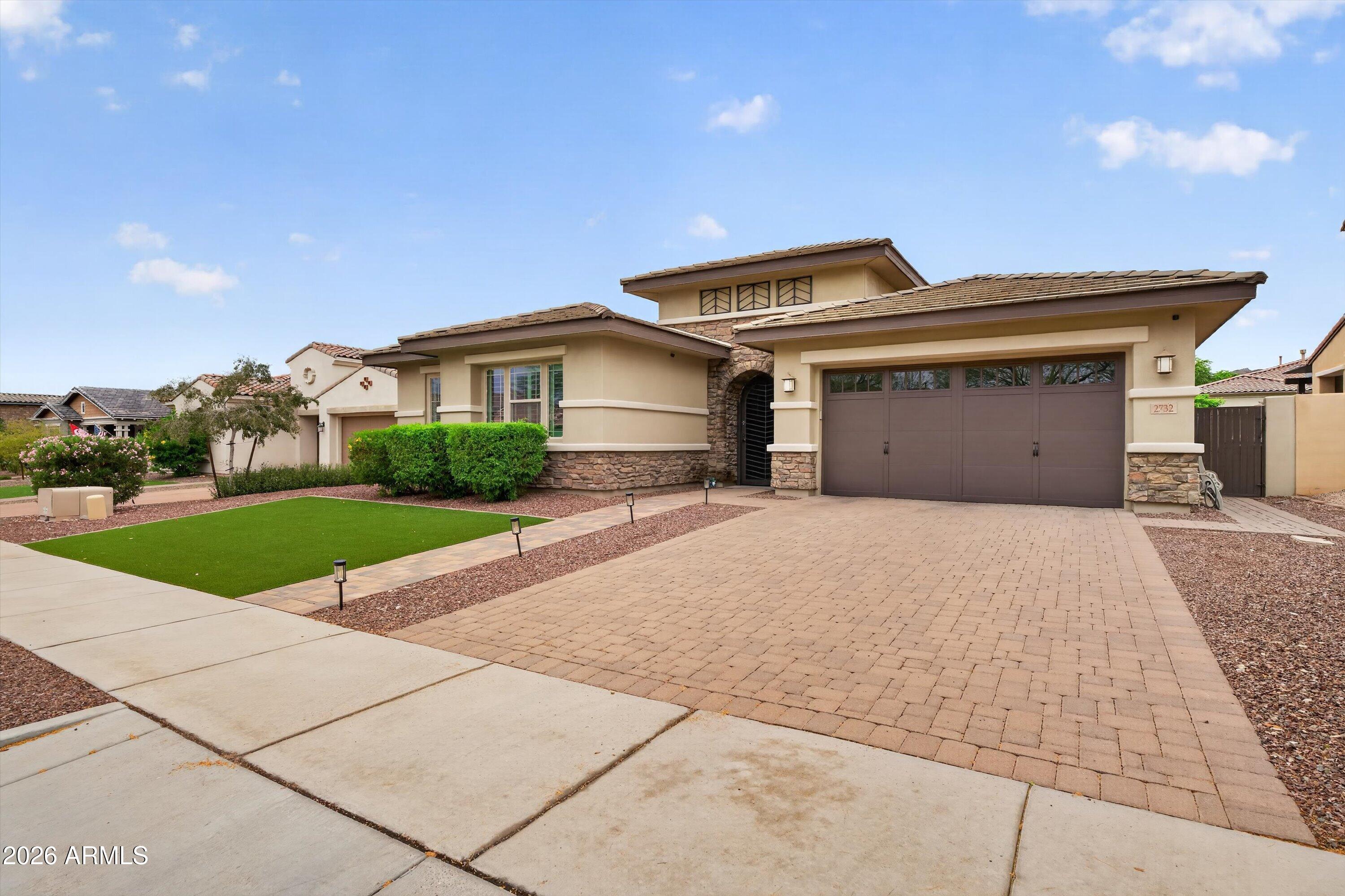 2732 N BLACK ROCK Road