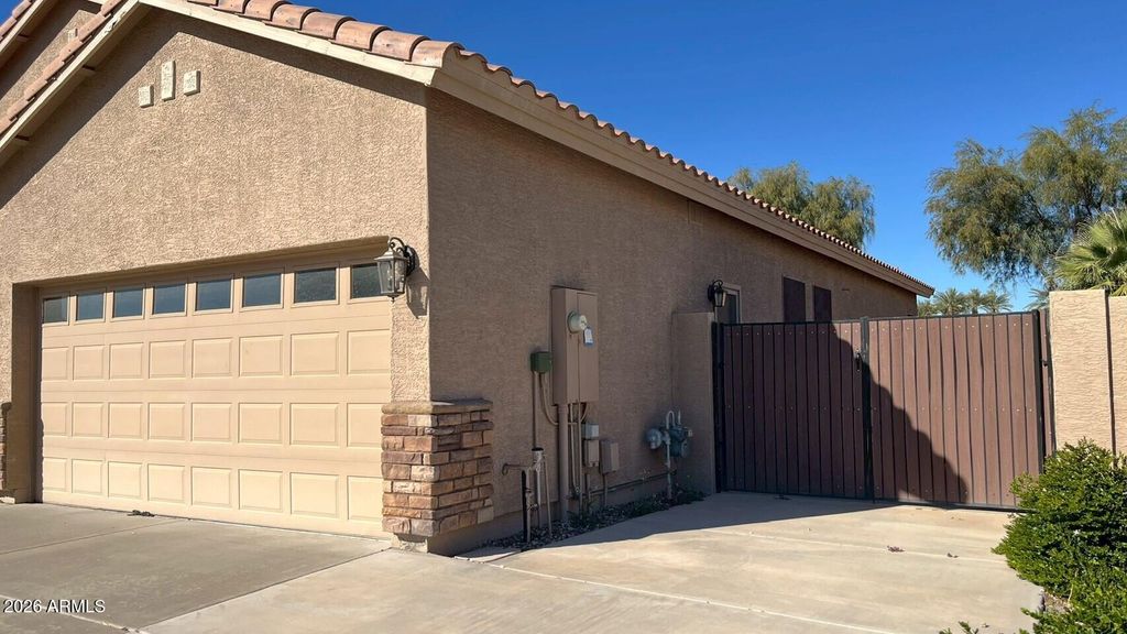 Photo of 22167 N Lakeside Drive, Maricopa, AZ 85138 (MLS # 7014165)