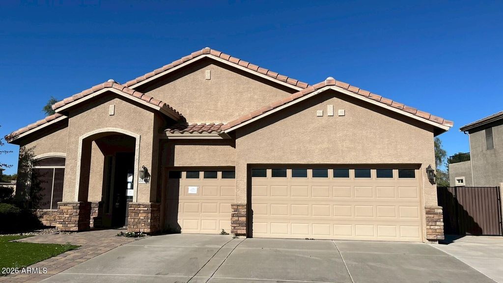 Photo of 22167 N Lakeside Drive, Maricopa, AZ 85138 (MLS # 7014165)