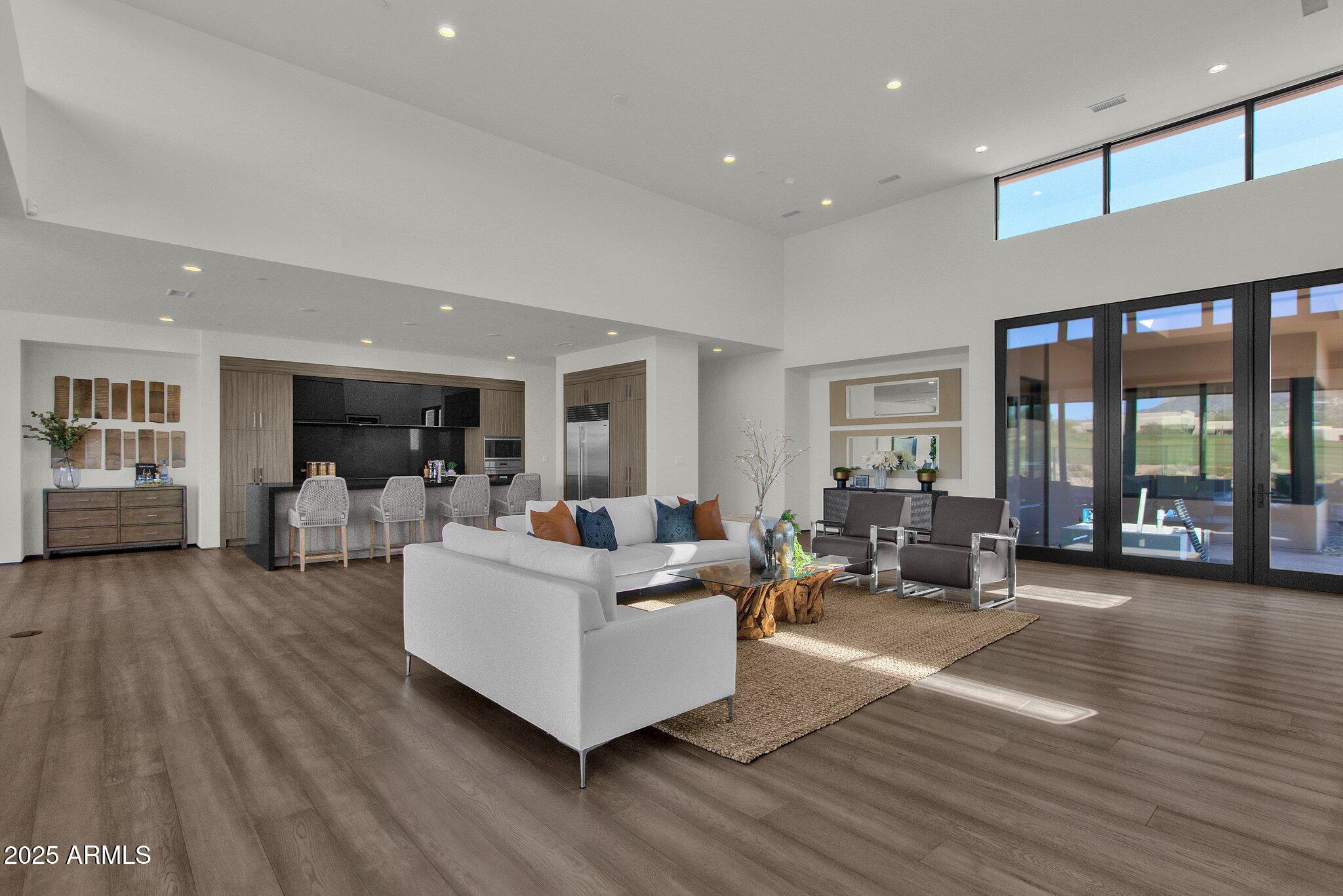 37200 N CAVE CREEK Road 1024