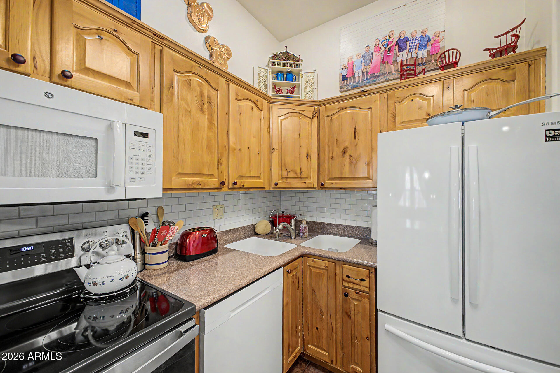 Phoenix, Arizona, 85085, United States, 6 Bedrooms Bedrooms, ,6 BathroomsBathrooms,Residential,Active,2043137