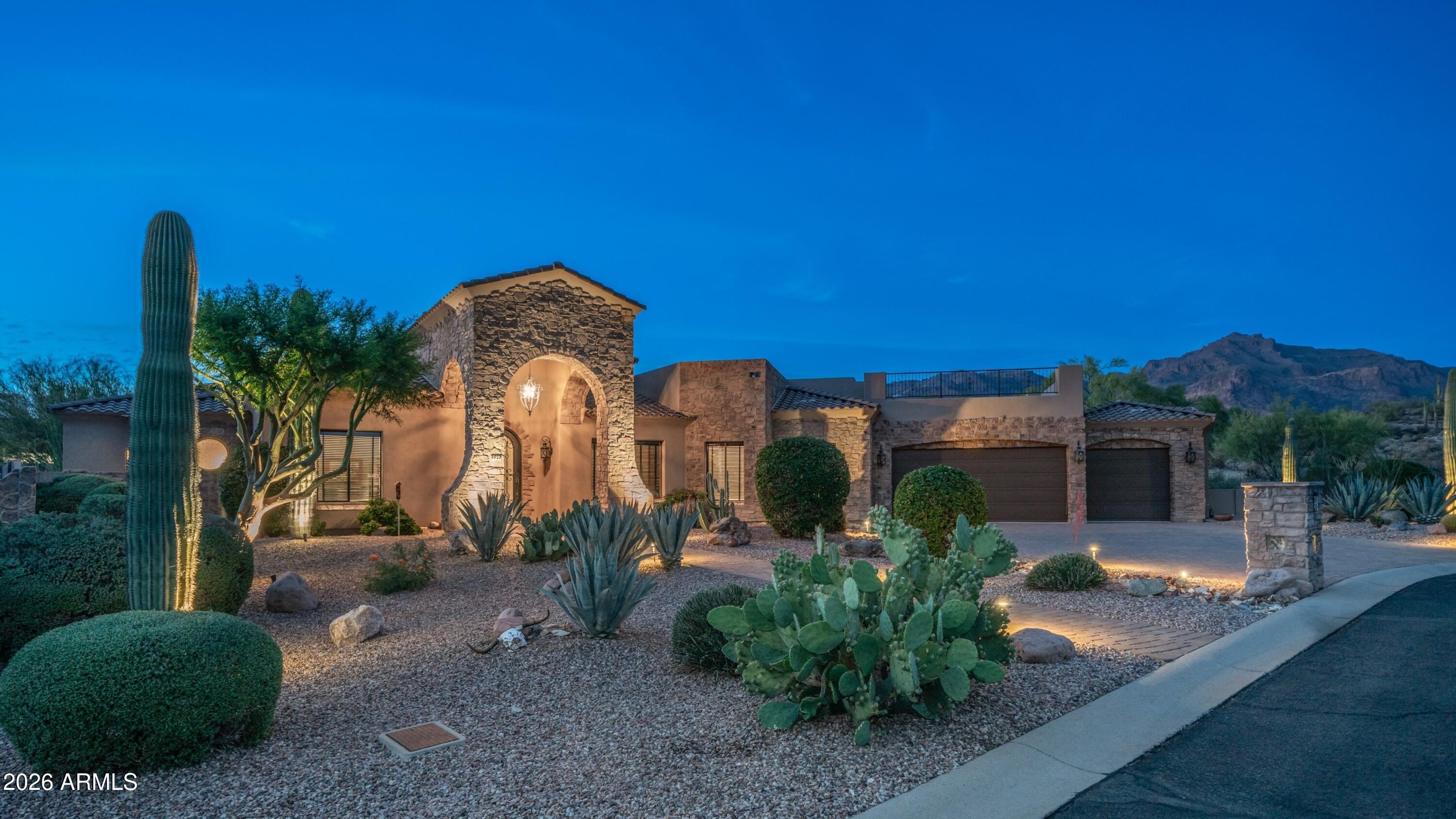 QUAIL CANYON AT THE SUPERSTITIONS - Residential
