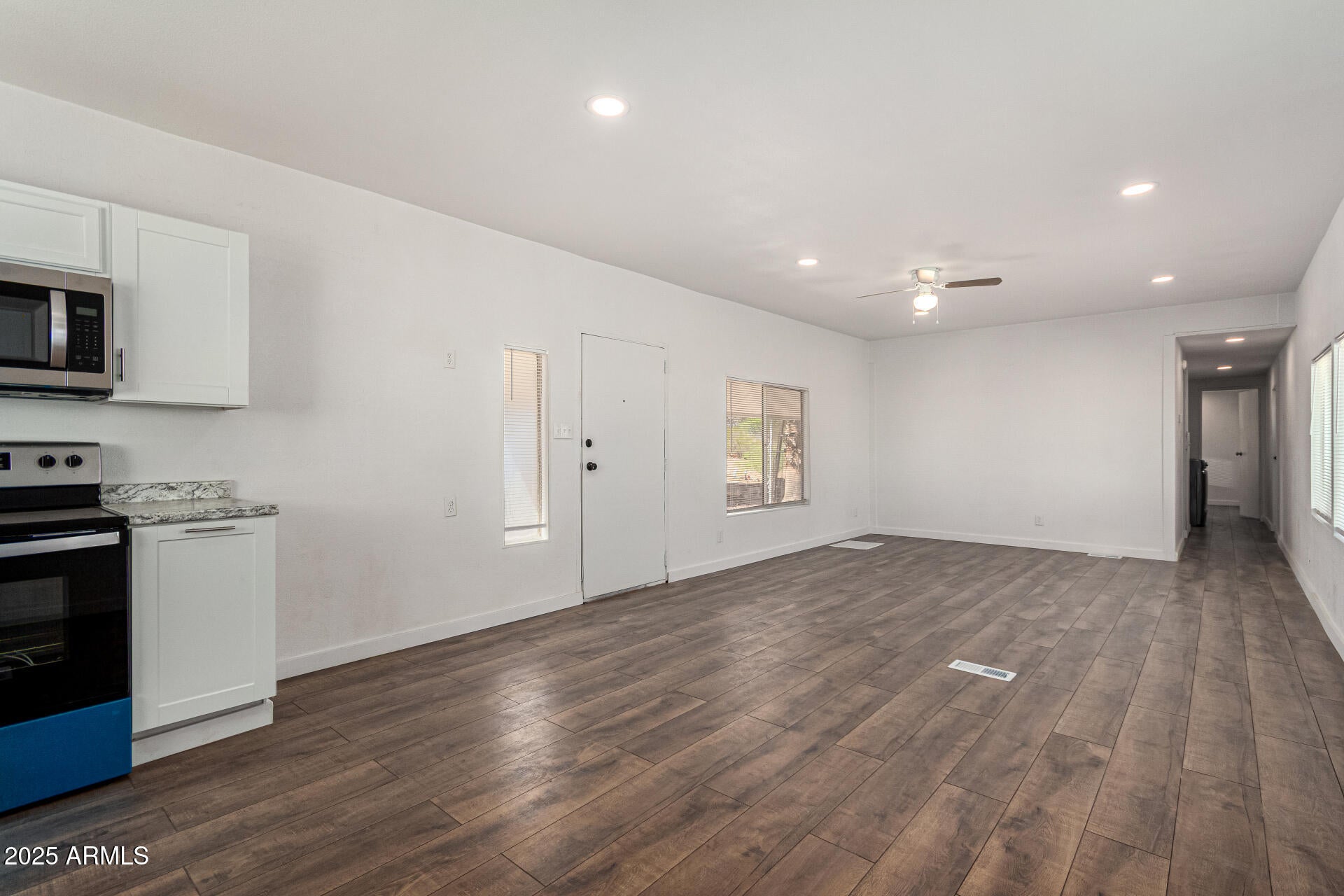 12814 N 19TH Place 19