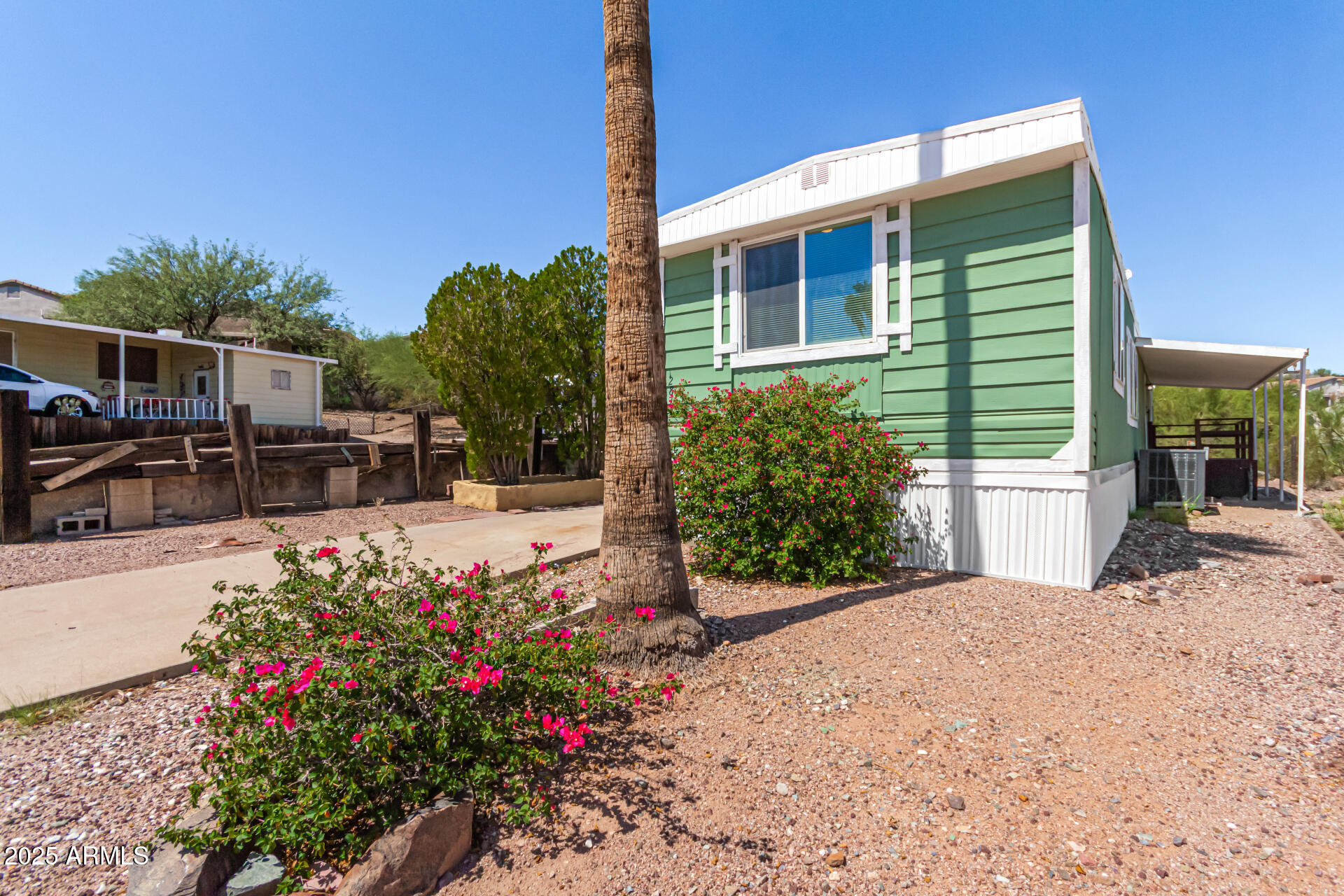 12814 N 19TH Place 19