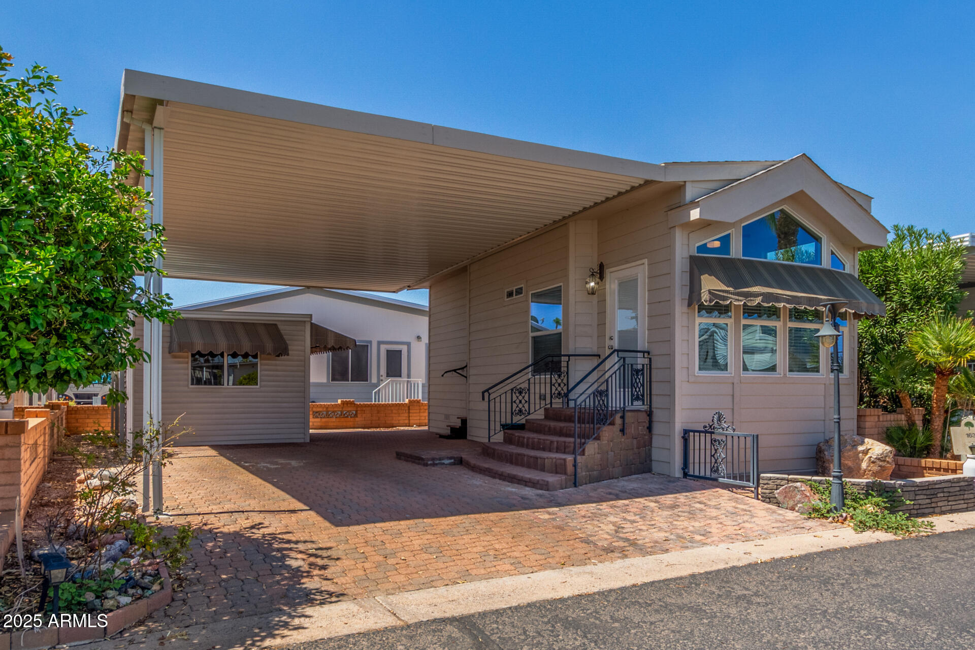 111 S GREENFIELD Road 163