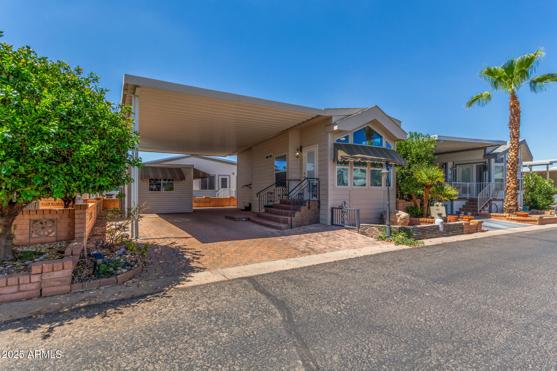 111 S GREENFIELD Road 163