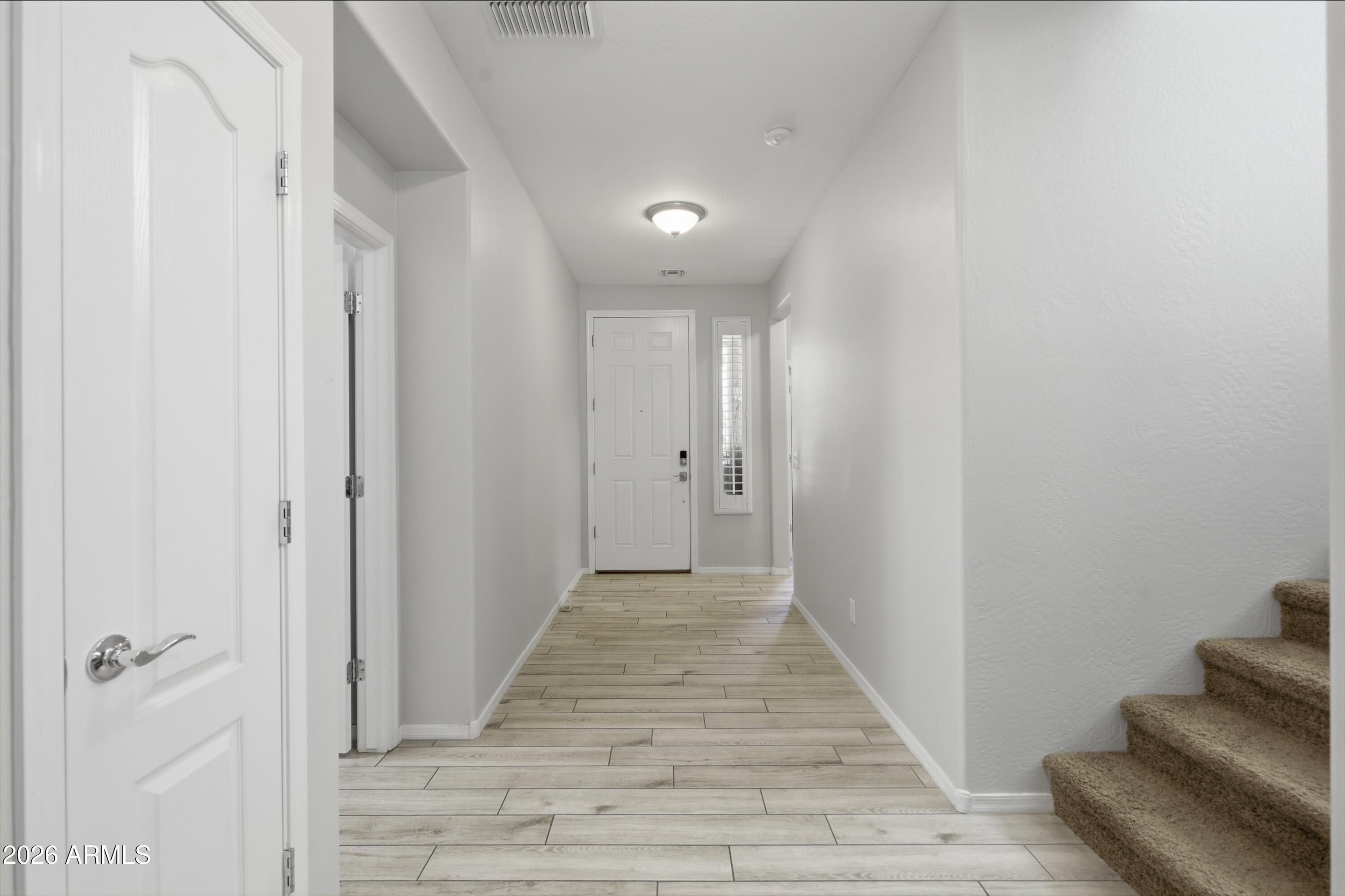 1692 W HOMESTEAD Drive