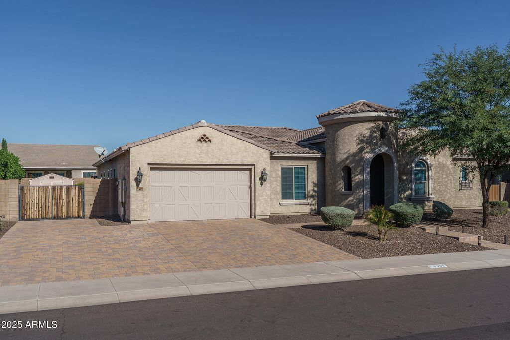 Photo of 9358 W Robin Lane, Peoria, AZ 85383 (MLS # 6961618)