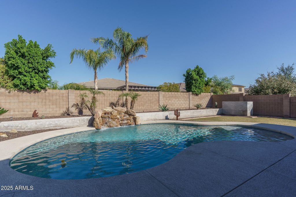 Photo of 9358 W Robin Lane, Peoria, AZ 85383 (MLS # 6961618)