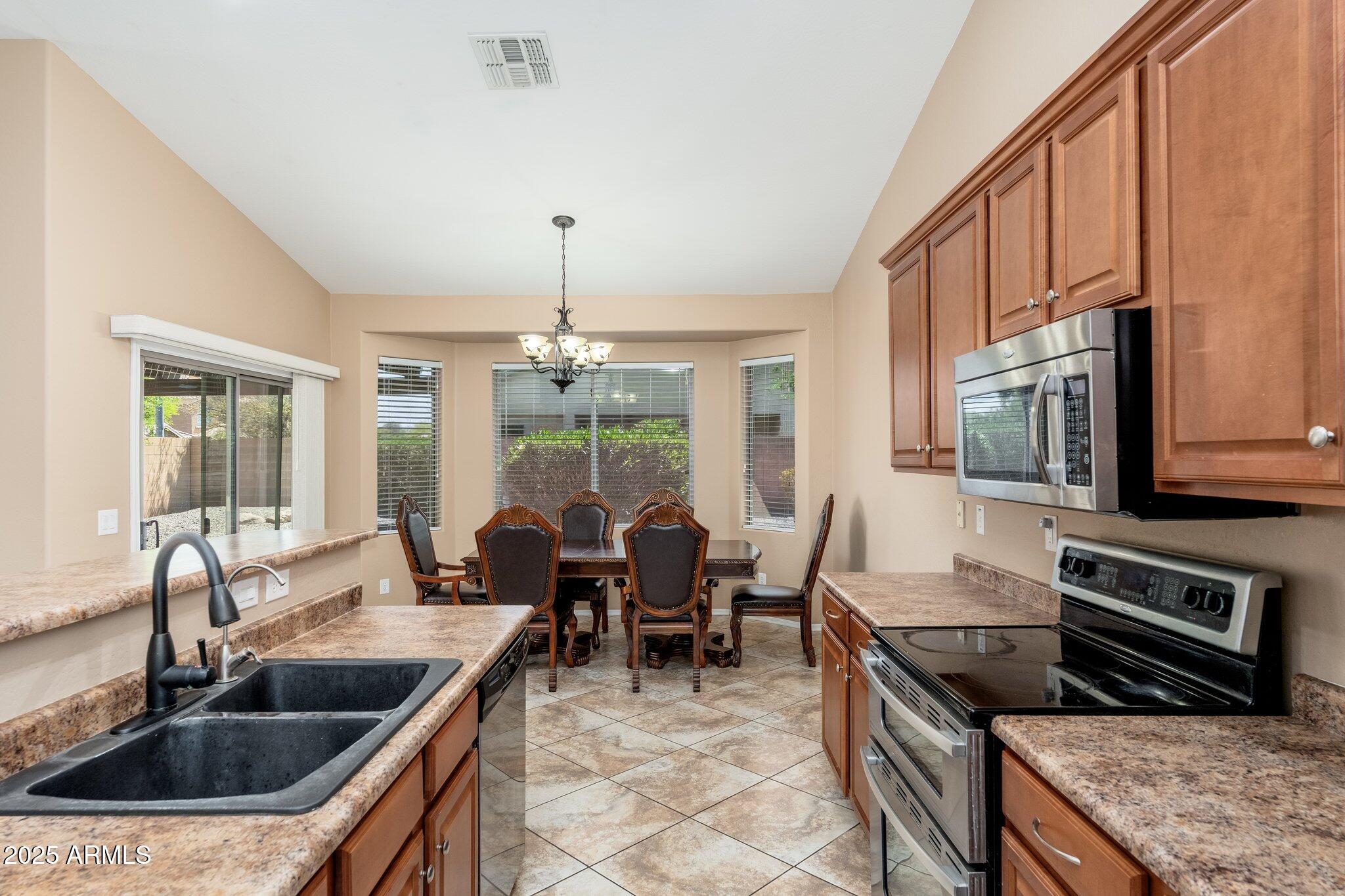 2329 E EBONY Drive