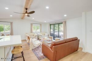2570 BLUE HORIZON Road