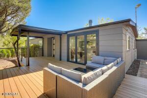 2570 BLUE HORIZON Road