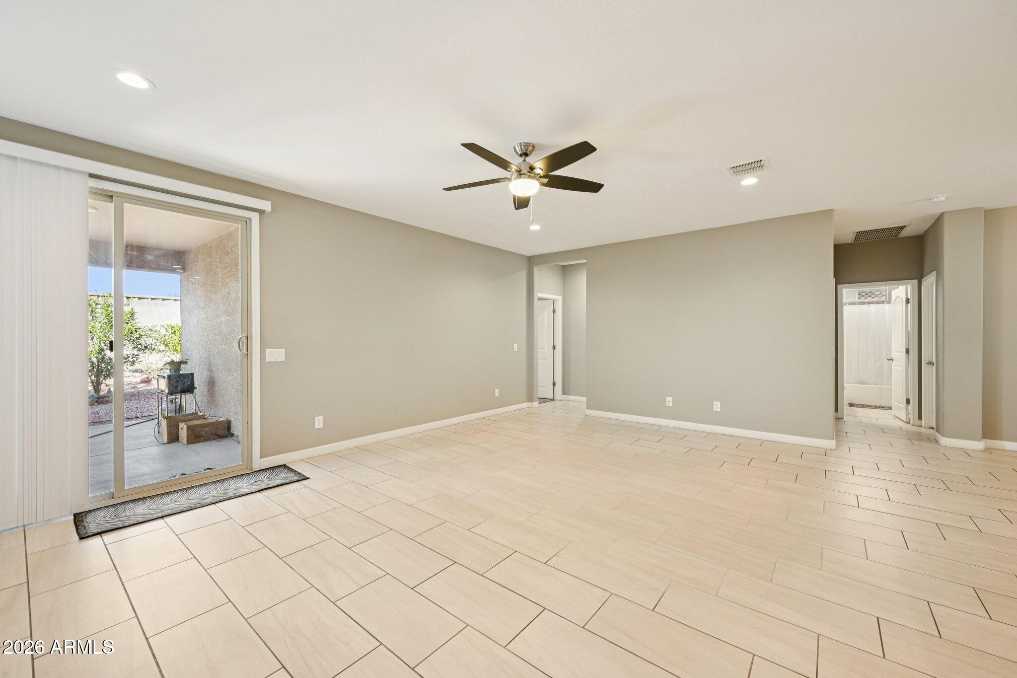 10736 W BRONCO Trail