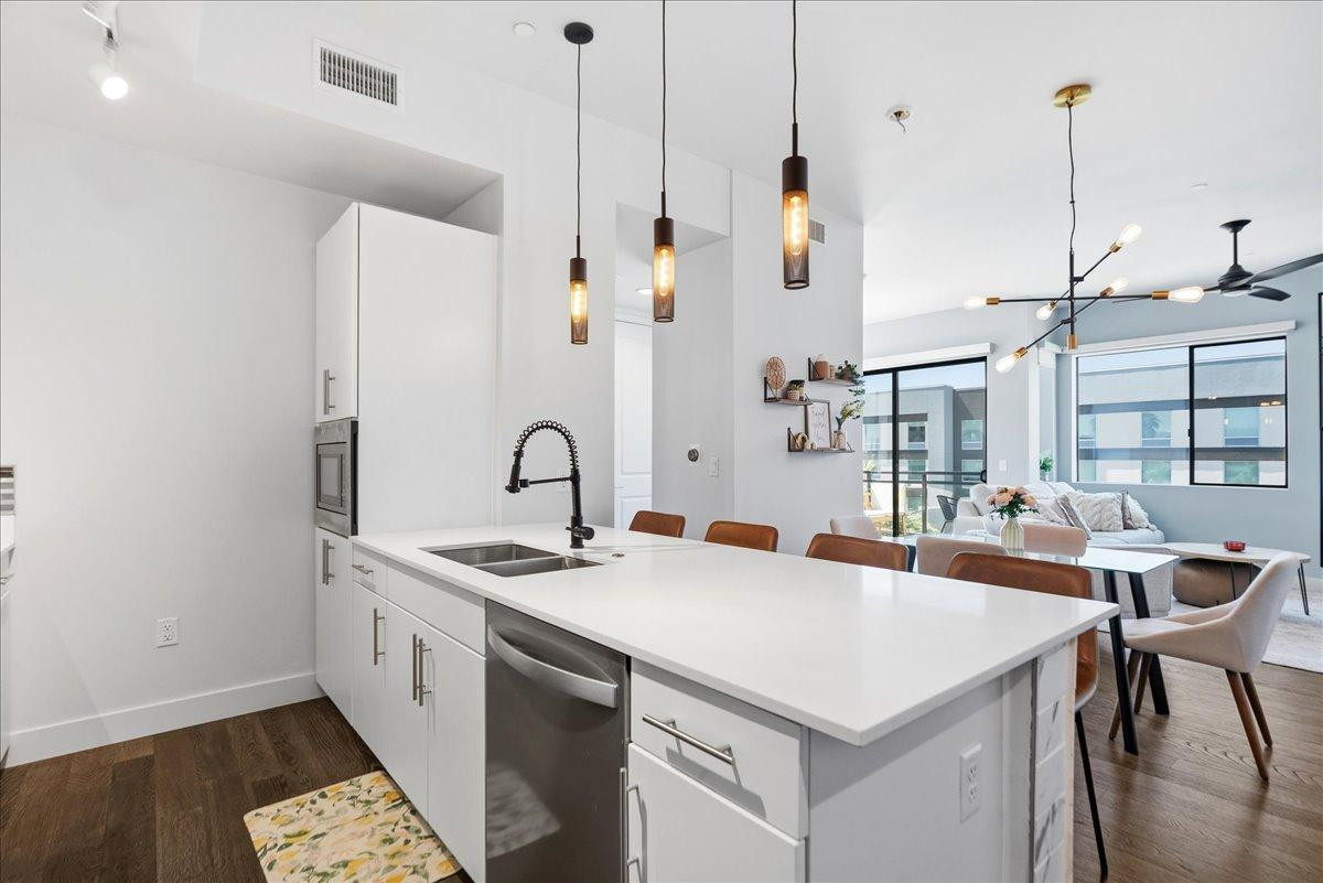 3131 N Central Avenue Unit 4001