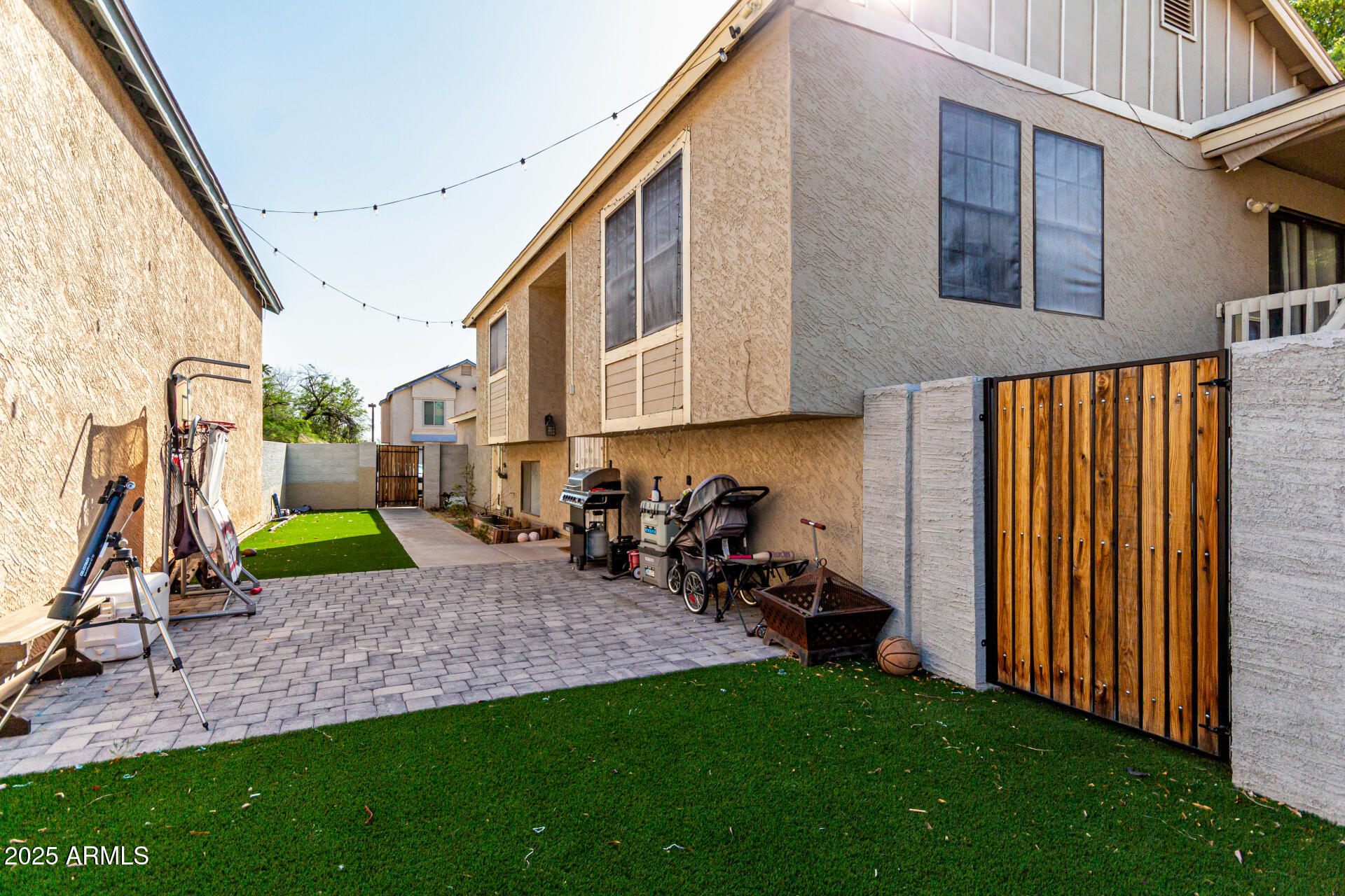 Homes 2 921 S VAL VISTA Drive 106