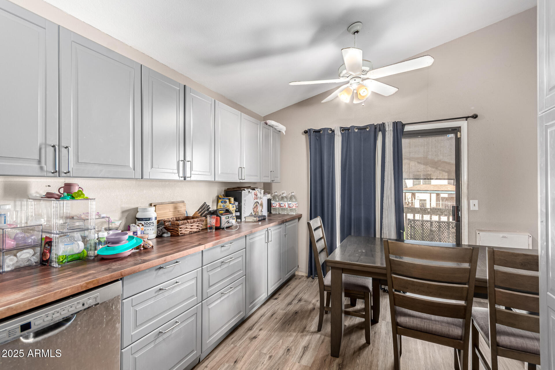Homes 4 921 S VAL VISTA Drive 106
