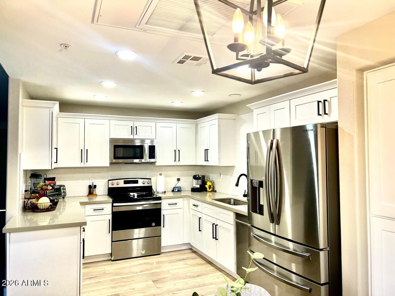 15050 N THOMPSON PEAK Parkway 1032