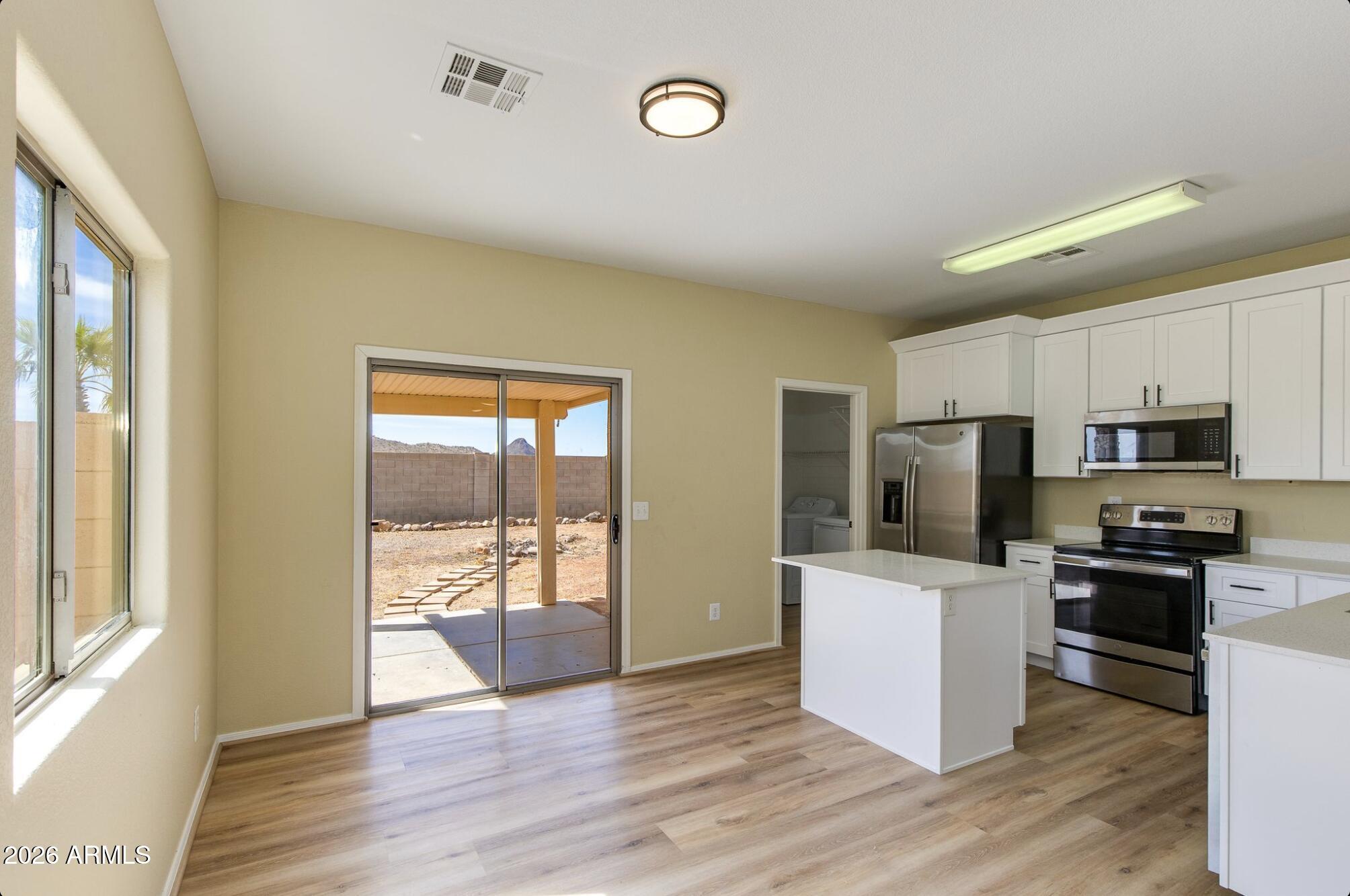 5609 E Lush Vista View