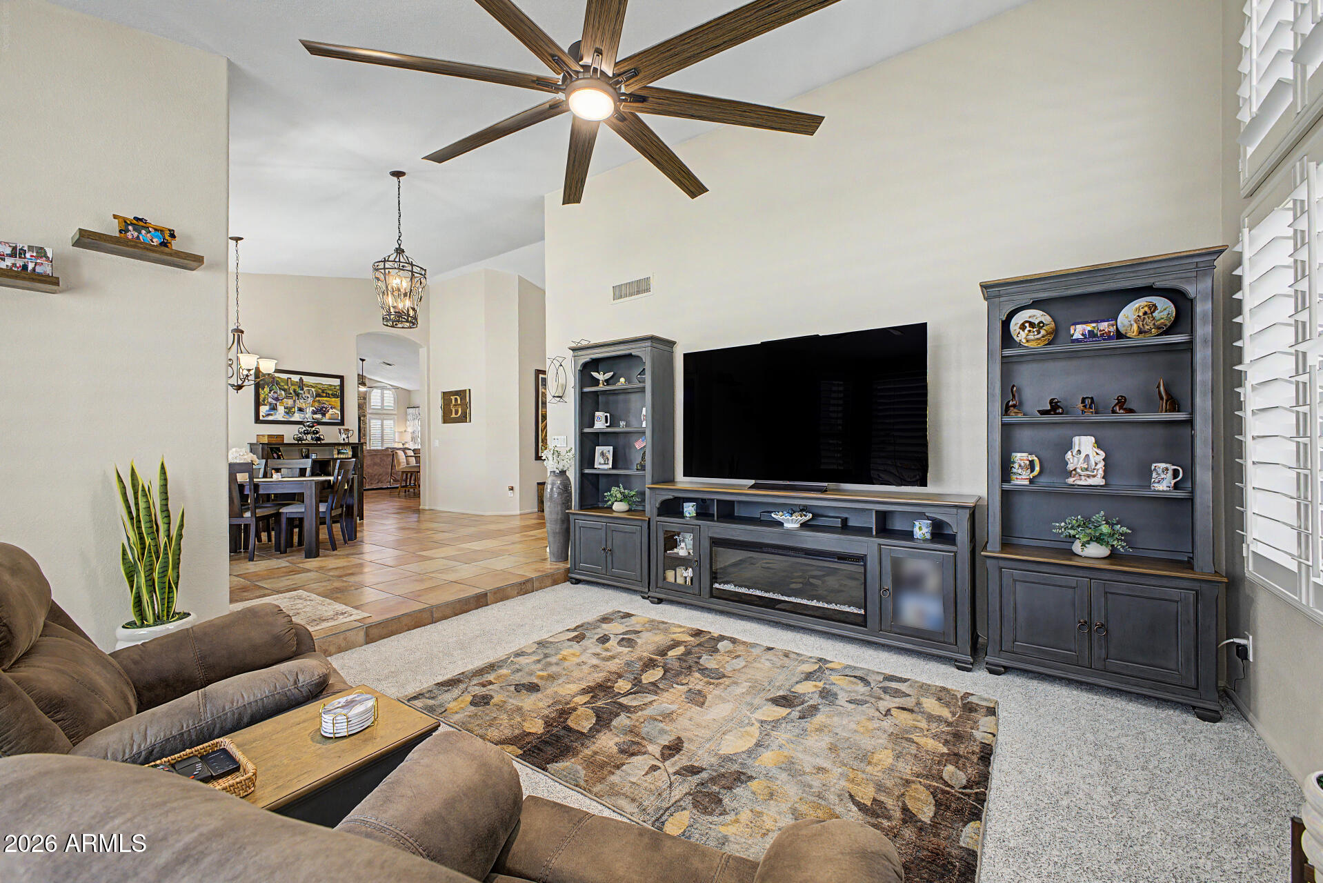 1037 S SCALLOP Drive