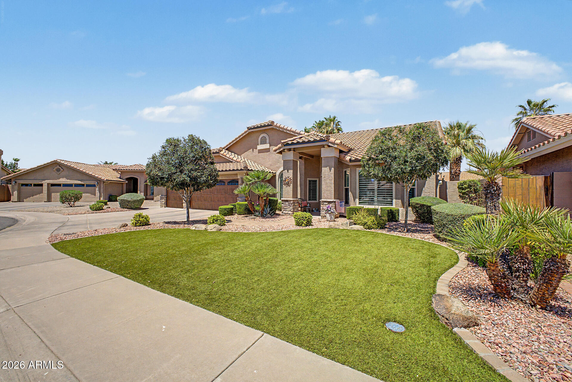 1037 S SCALLOP Drive