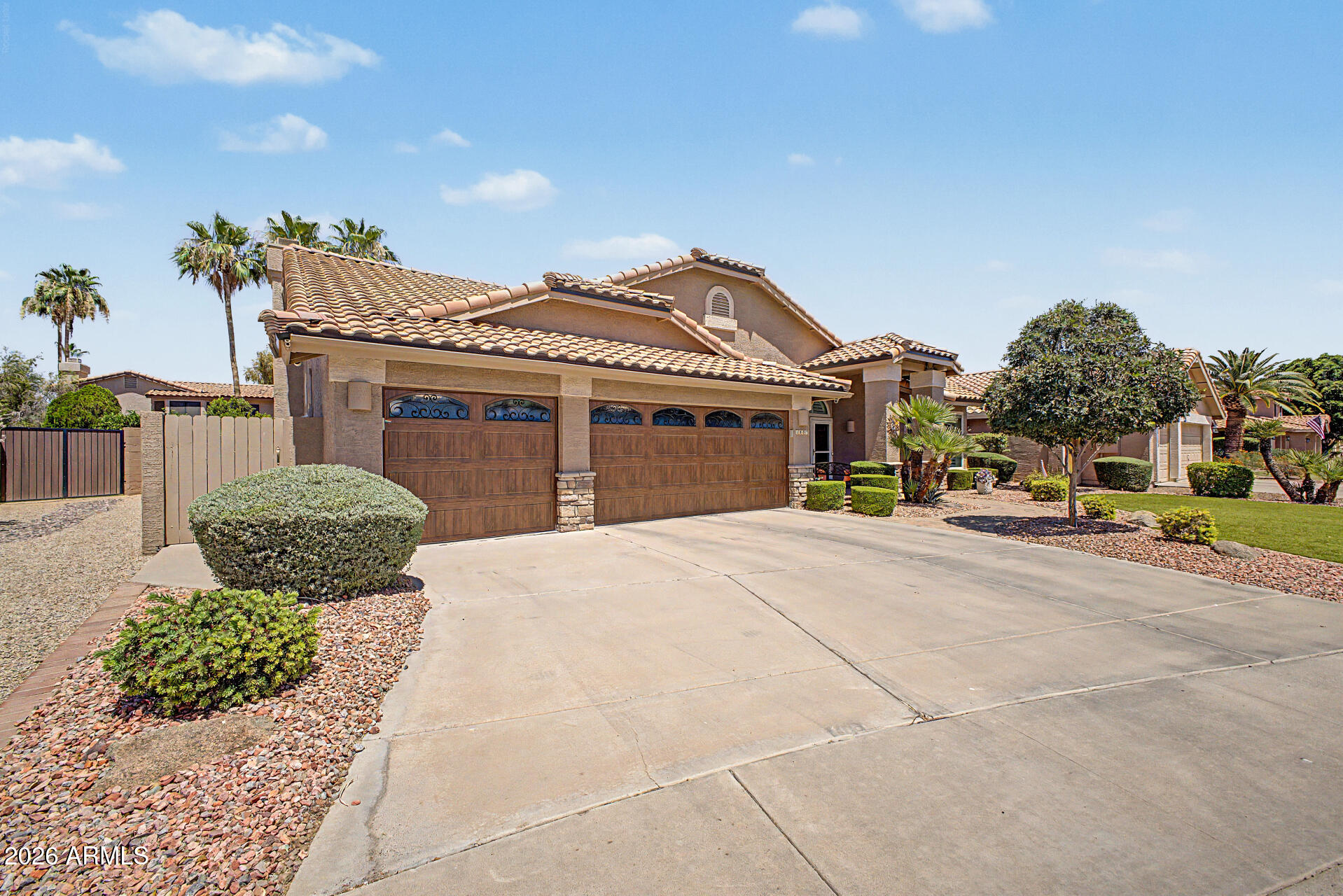 1037 S SCALLOP Drive