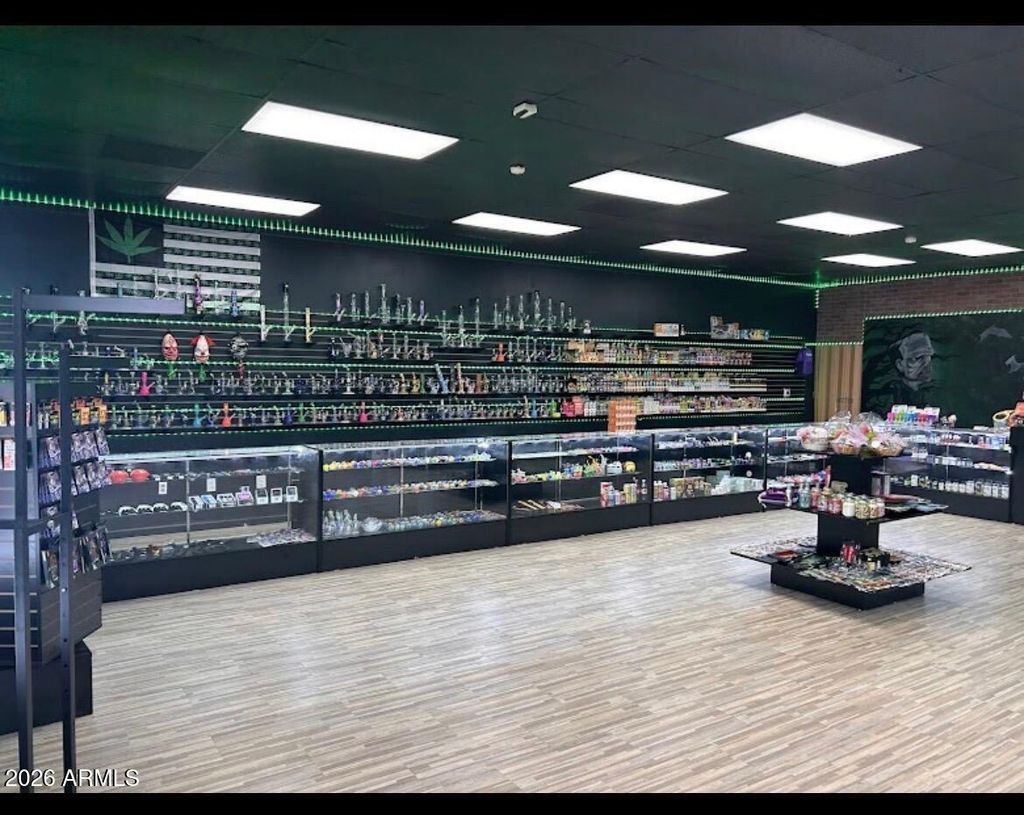 Photo of 0000 W Xxxxxxxx Avenue, Glendale, AZ 85302 (MLS # 6972318)