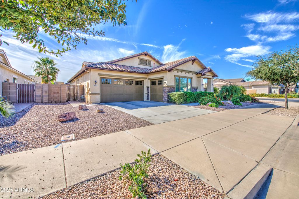 Photo of 20877 E Via Del Jardin Court, Queen Creek, AZ 85142 (MLS # 6948576)