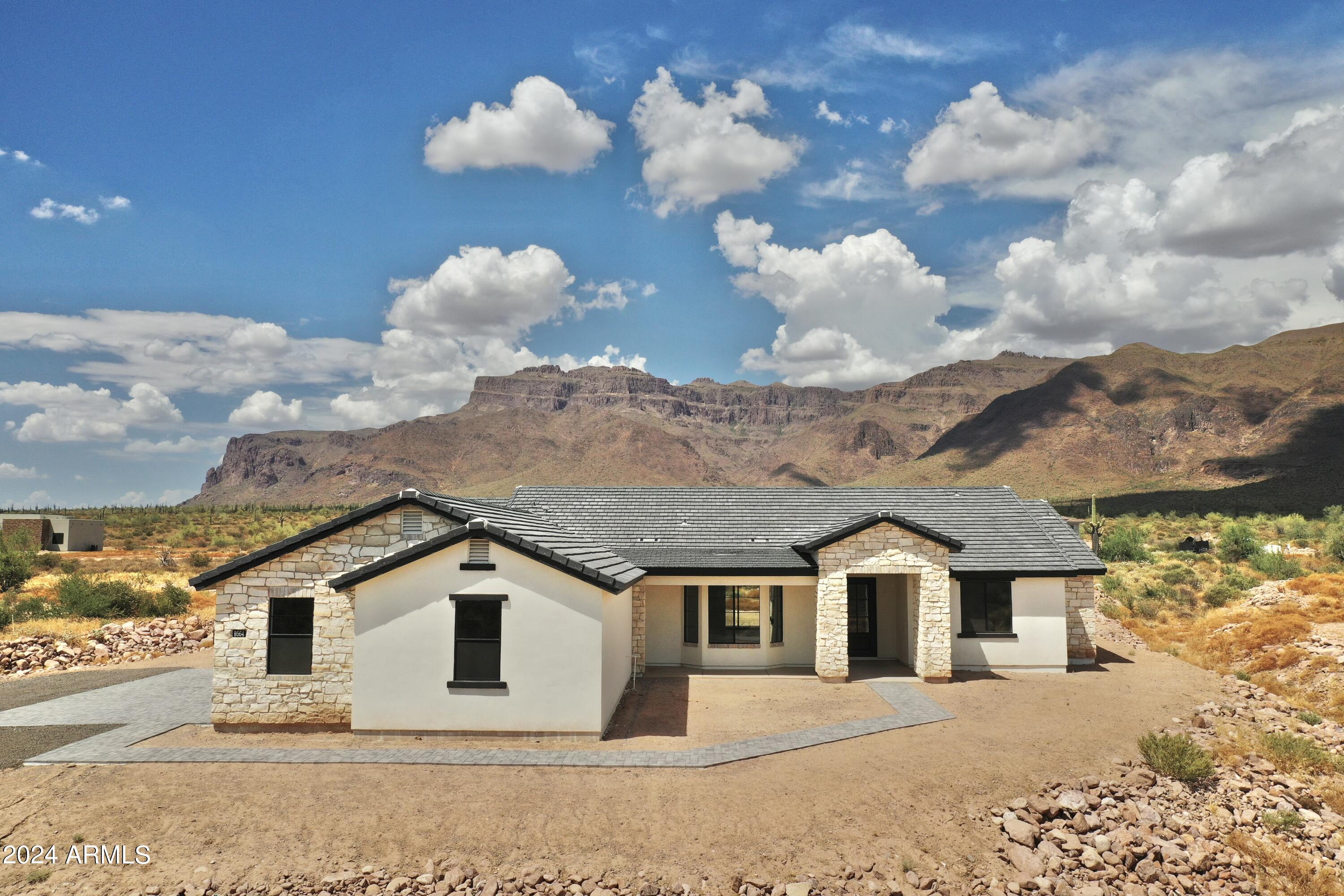 View Gold Canyon, AZ 85118 house