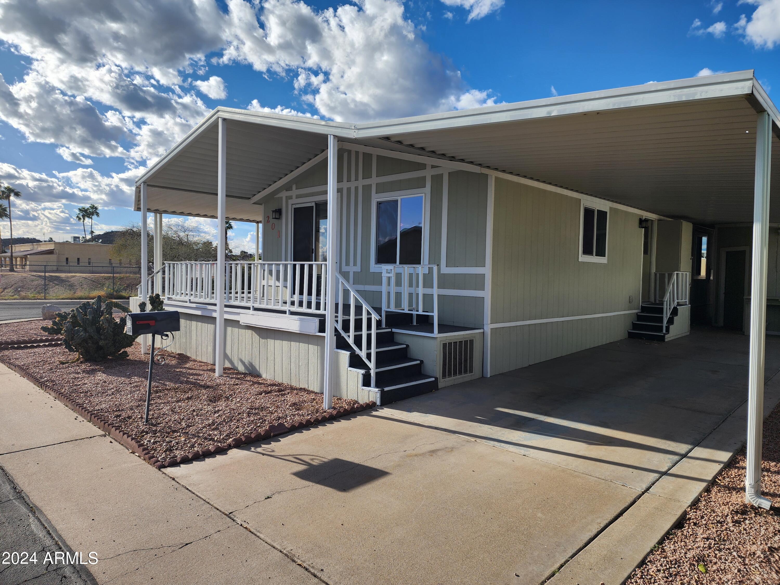 View Phoenix, AZ 85050 mobile home