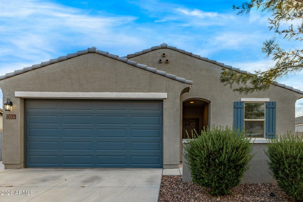 Photo of 4337 E Italian Trotter Road, San Tan Valley, AZ 85140 (MLS # 6976237)