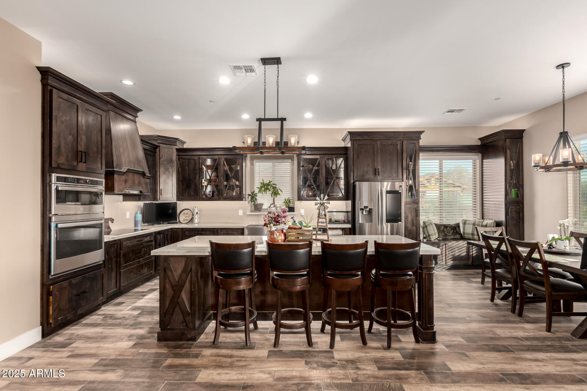 22951 W LA MIRADA Drive