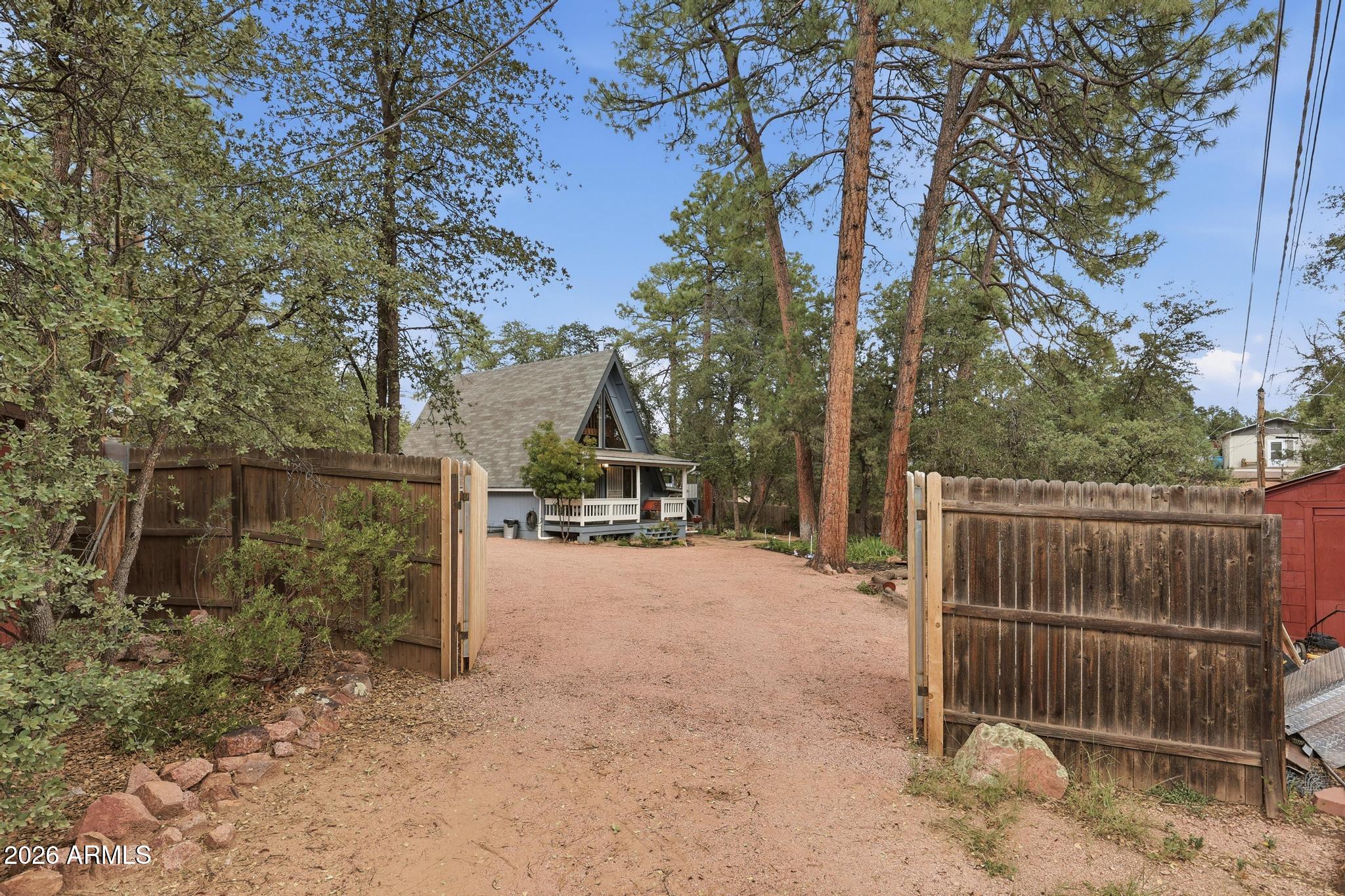 404 N Arizona Circle